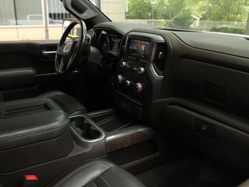 Used 2020 GMC Sierra 1500 Denali w/ Denali Ultimate Package AWD/4WD image 24