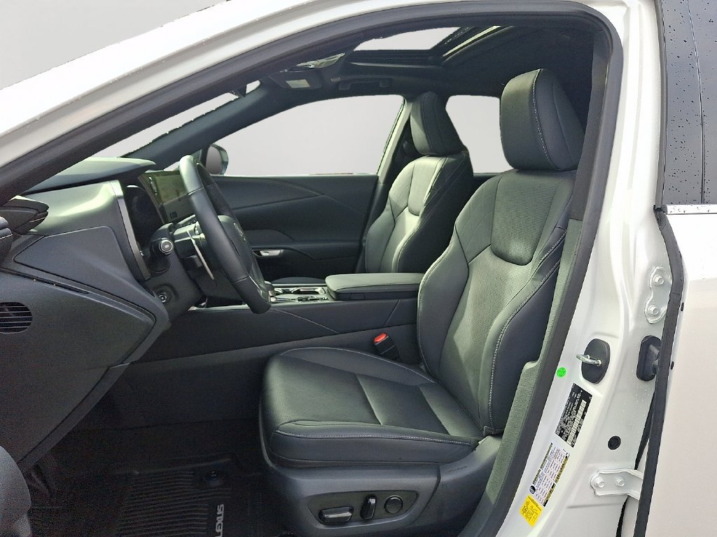 Used 2023 Lexus RX 350 Premium Plus w/ Accessory Package AWD/4WD image 14