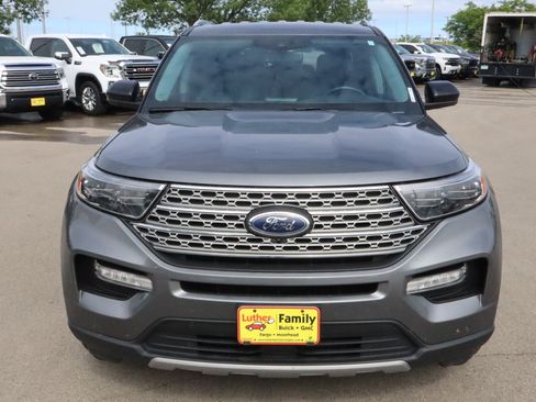 Used 2022 Ford Explorer Limited AWD/4WD image 2