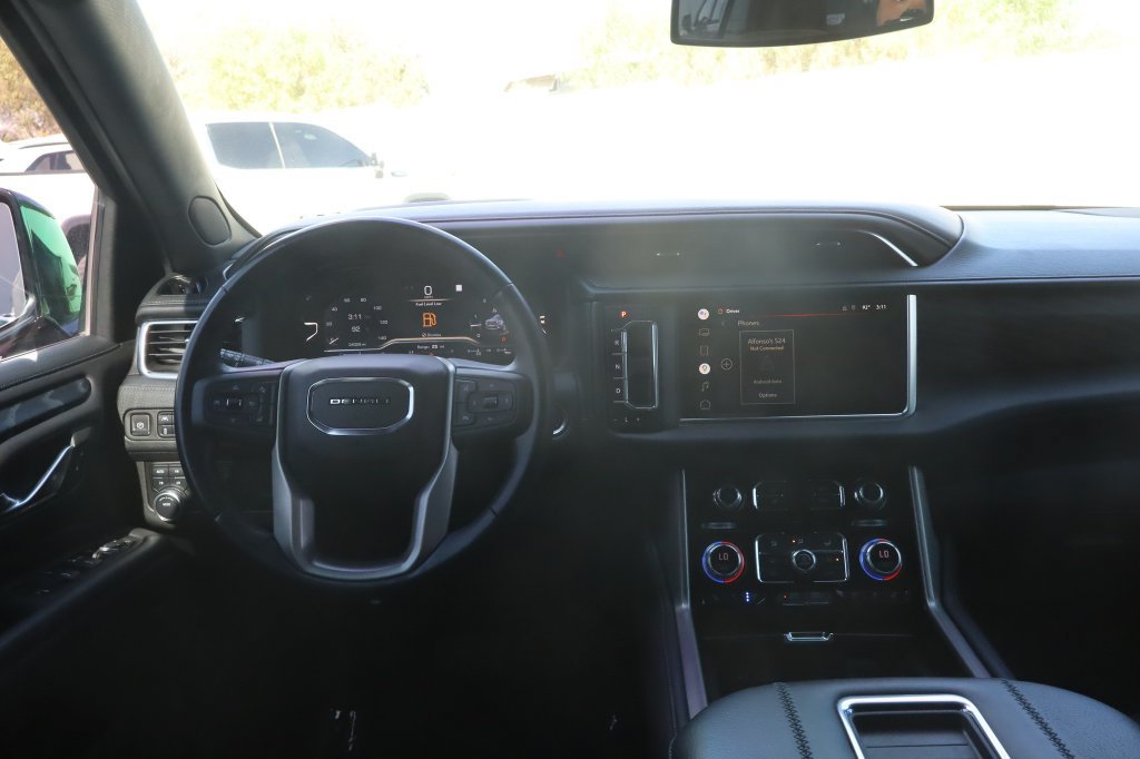 Used 2022 GMC Yukon Denali AWD/4WD image 32