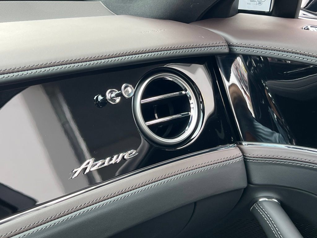 Used 2026 Bentley Flying Spur Azure AWD/4WD image 34