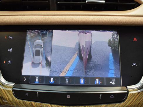Used 2020 Cadillac XT6 Premium Luxury w/ Platinum Package AWD/4WD image 32
