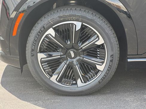 New 2025 Cadillac Escalade IQ Sport 2 image 5