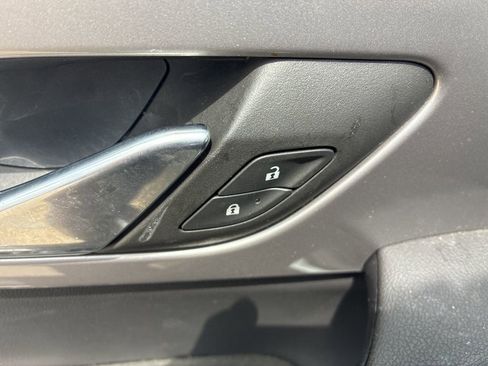 Used 2023 Chevrolet Blazer LT w/ Convenience Package image 8