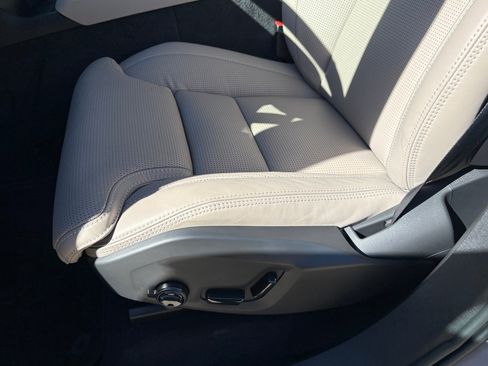 New 2026 Volvo XC90 B6 Ultra w/ Protection Package Premier image 22