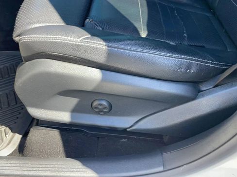 Used 2016 Mercedes-Benz GLC 300 4MATIC image 26