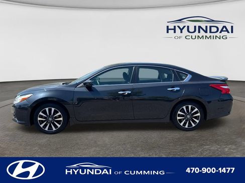 Used 2017 Nissan Altima 2.5 SV FWD image 4