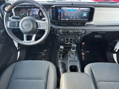 Certified 2025 Jeep Wrangler Sahara 4xe w/ Safety Group image 14