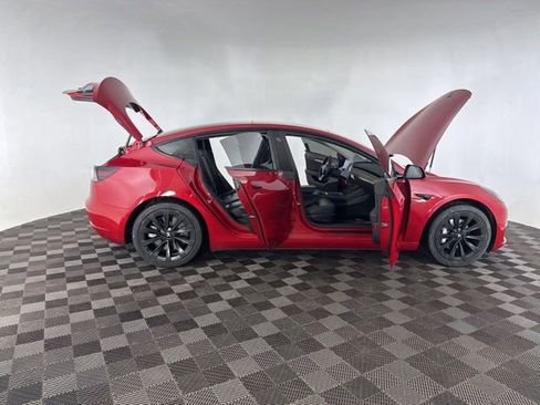 Used 2021 Tesla Model 3 Standard Range Plus image 16