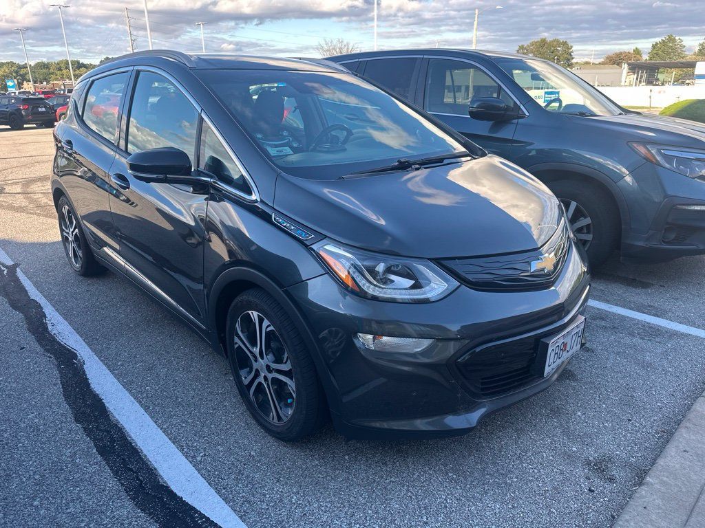 Used 2020 Chevrolet Bolt Premier w/ Infotainment Package FWD image 2