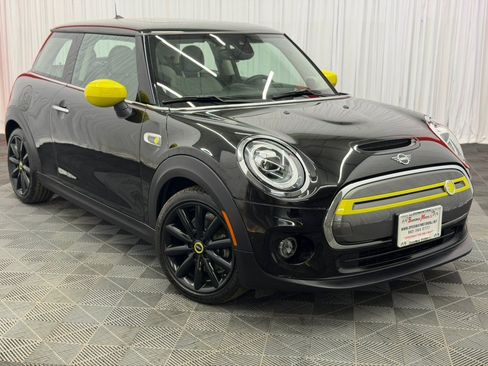 Used 2020 MINI Cooper SE w/ 6.5" Touchscreen Package FWD image 1