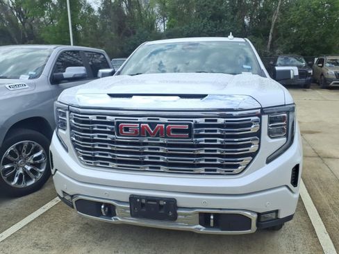 Used 2023 GMC Sierra 1500 Denali w/ Technology Package image 3