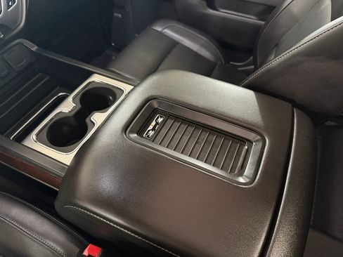 Used 2018 GMC Sierra 1500 SLT image 21