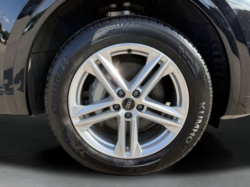 Used 2024 Audi Q5 e Premium w/ Convenience Package image 10