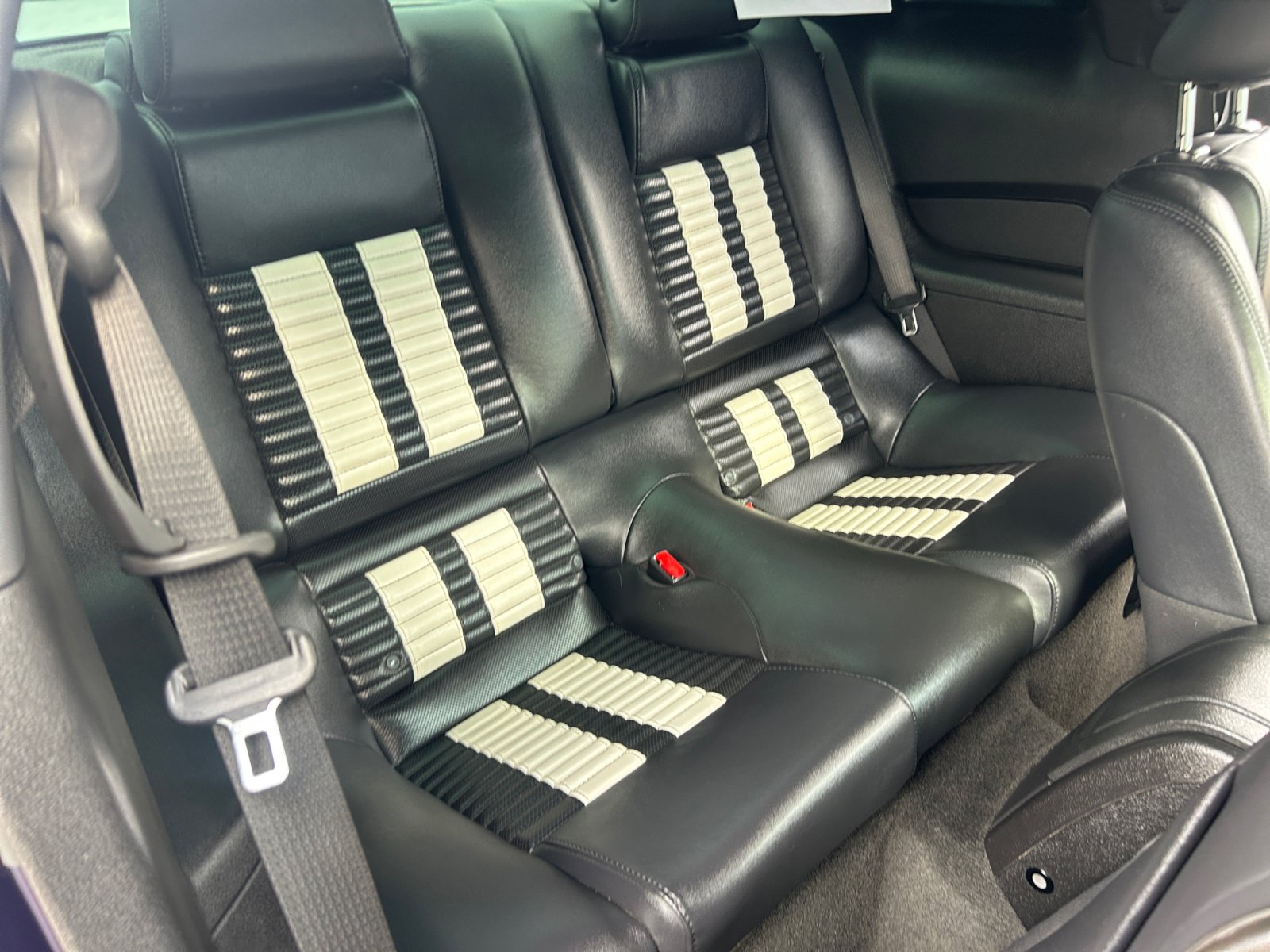 Used 2012 Ford Mustang Shelby GT500 w/ Electronics Pkg RWD image 18