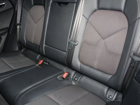 Used 2023 Porsche Macan Turbo image 24