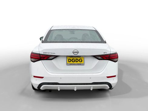 Used 2024 Nissan Sentra SV image 4