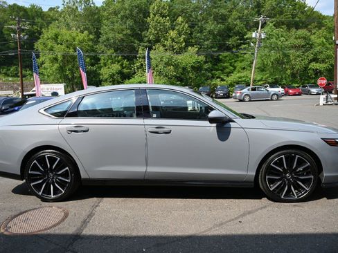 Used 2023 Honda Accord Touring image 10