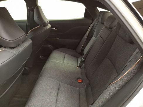 Used 2023 Toyota Crown XLE image 12