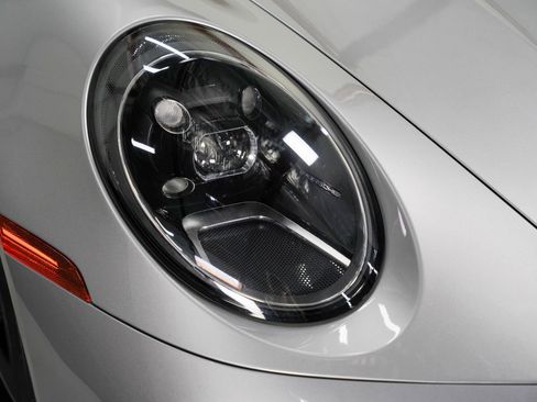 Used 2020 Porsche 911 Carrera S image 13