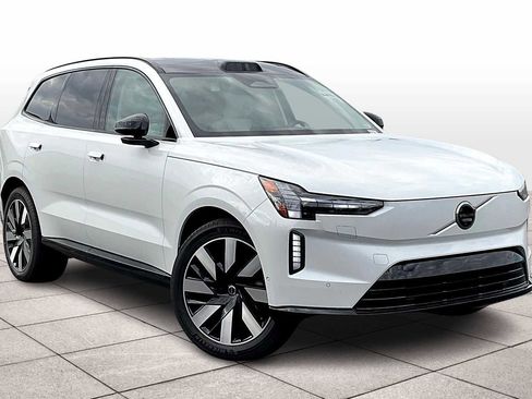 New 2025 Volvo EX90 Ultra image 2
