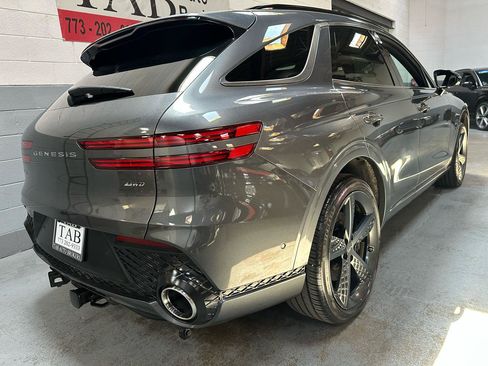 Used 2023 Genesis GV70 2.5T w/ Sport Prestige Package AWD/4WD image 3