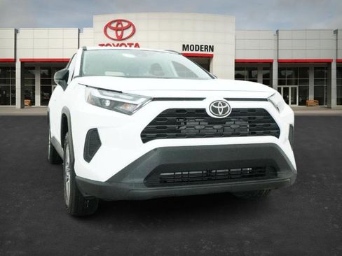 New 2025 Toyota RAV4 LE image 31