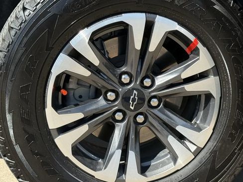Certified 2022 Chevrolet Colorado Z71 AWD/4WD image 13
