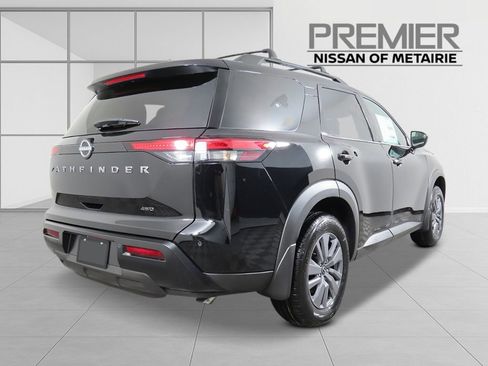 New 2026 Nissan Pathfinder SV image 5