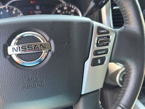 Used 2021 Nissan Titan SV w/ SV Convenience Package AWD/4WD image 22