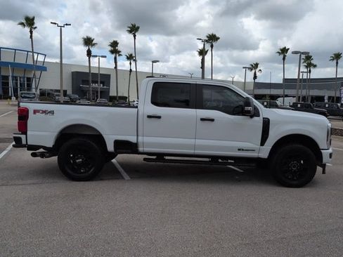 Used 2024 Ford F250 XL w/ STX Appearance Package AWD/4WD image 3