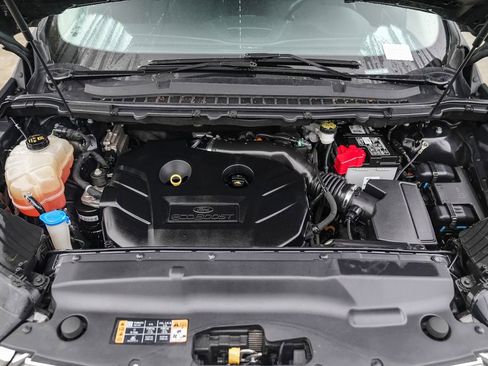 Used 2018 Ford Edge SEL image 30