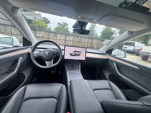 Used 2023 Tesla Model Y Long Range AWD/4WD image 2