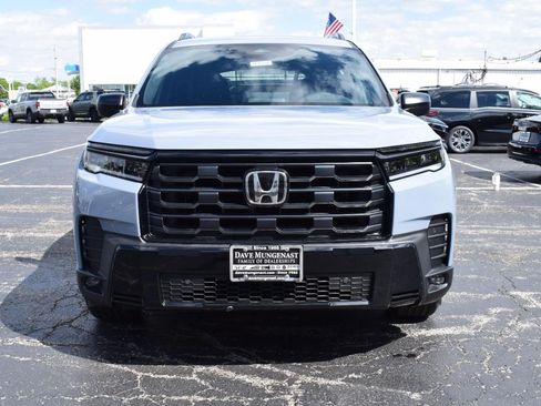 New 2026 Honda Pilot Sport image 10