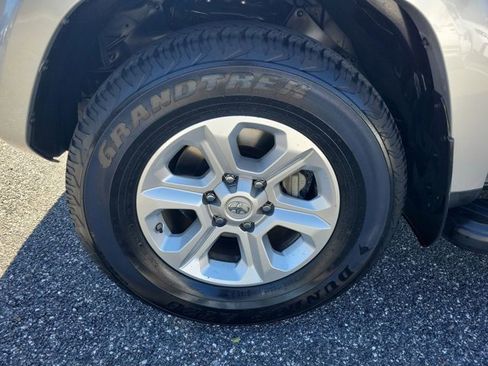 Used 2020 Toyota 4Runner SR5 image 17