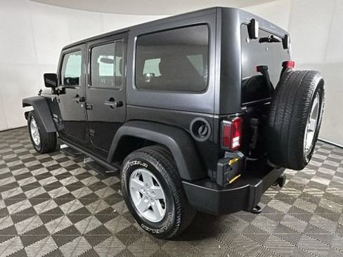 Used 2017 Jeep Wrangler Unlimited Sport w/ Quick Order Package 24S AWD/4WD image 5