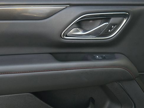 Used 2024 Chevrolet Tahoe RST AWD/4WD image 34