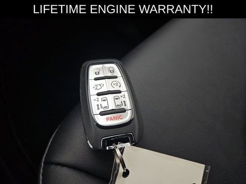 New 2026 Chrysler Voyager LX image 27