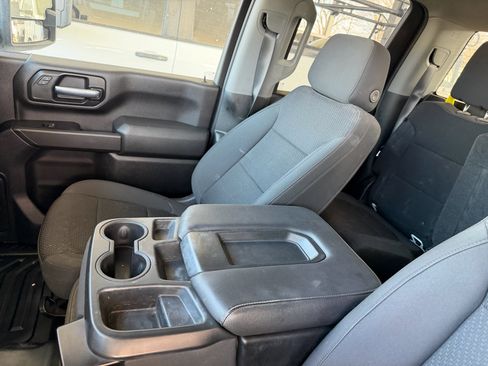 Used 2022 GMC Sierra 3500 Pro w/ Convenience Package image 32