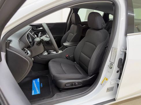 Used 2024 Chevrolet Malibu LT FWD image 18