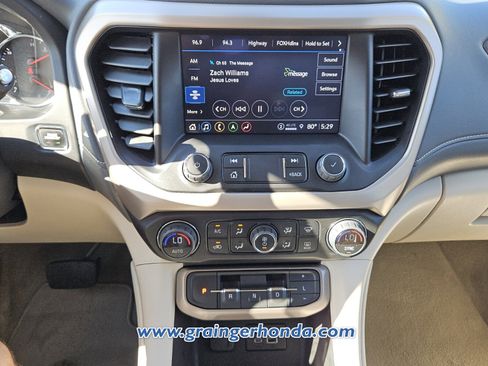 Used 2023 GMC Acadia Denali AWD/4WD image 15