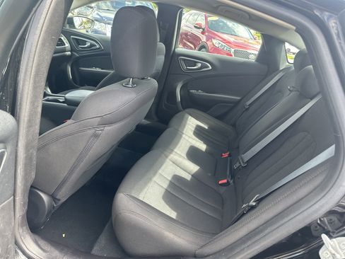 Used 2015 Chrysler 200 Limited w/ Convenience Group FWD image 13
