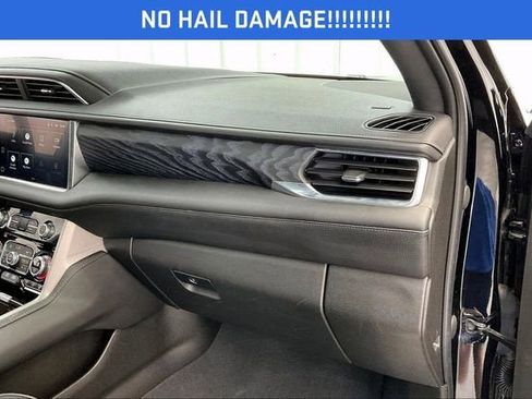 Used 2022 GMC Yukon XL Denali AWD/4WD image 18
