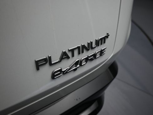 Used 2023 Nissan Ariya image 13