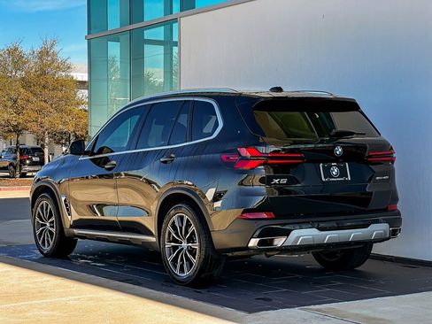 New 2025 BMW X5 sDrive40i w/ Climate Comfort Package image 7