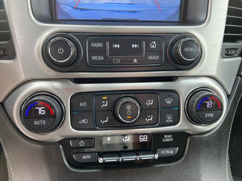 Used 2017 GMC Yukon SLE w/ SLE Value Package image 31