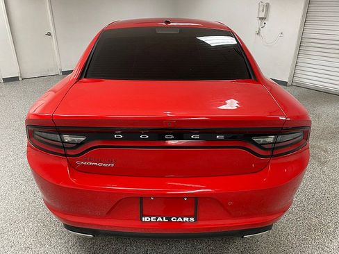 Used 2022 Dodge Charger SXT image 6