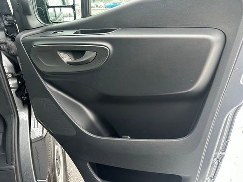 Used 2025 Mercedes-Benz Sprinter 2500 image 17