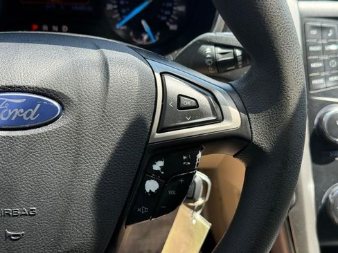 Used 2013 Ford Fusion SE FWD image 20