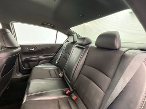 Used 2016 Honda Accord Sport image 7